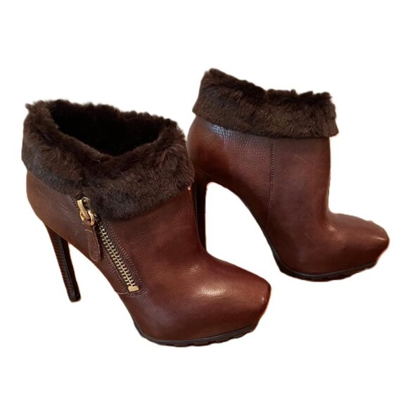 Guess women's brown Ankle Bootie 4" stiletto heel faux fur trim side zip size 7 - Picture 1 of 7